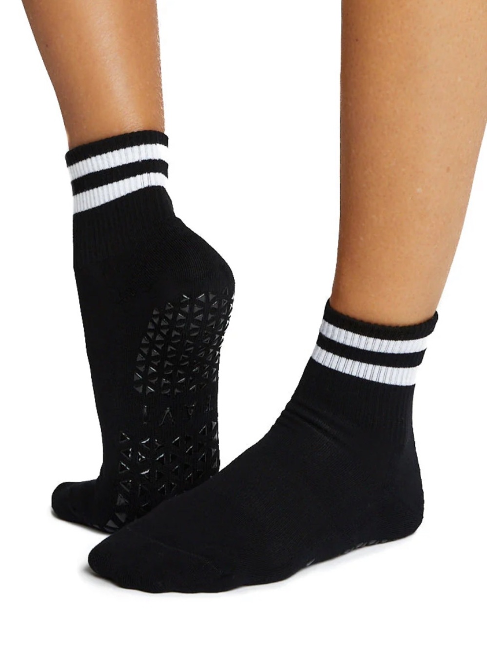 NWOT Tavi Aria Grip Socks Quarter Crew - Black/White Stripe Size Small (6-8)